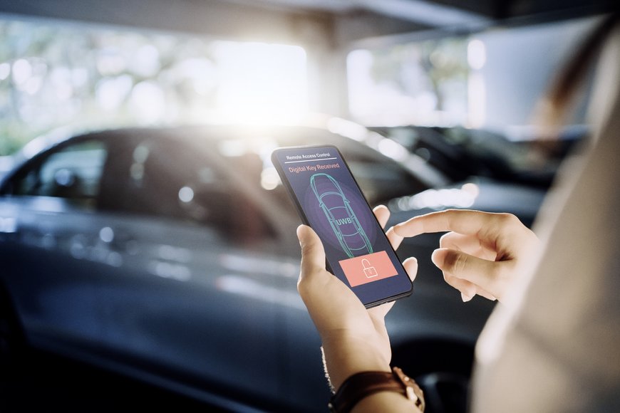 UWB 등 스마트폰과 차량 간 통신 기술 개발의 지원을 위해 CCC(Car Connectivity Consortium) 컨소시엄에 합류하는 로데슈바르즈
